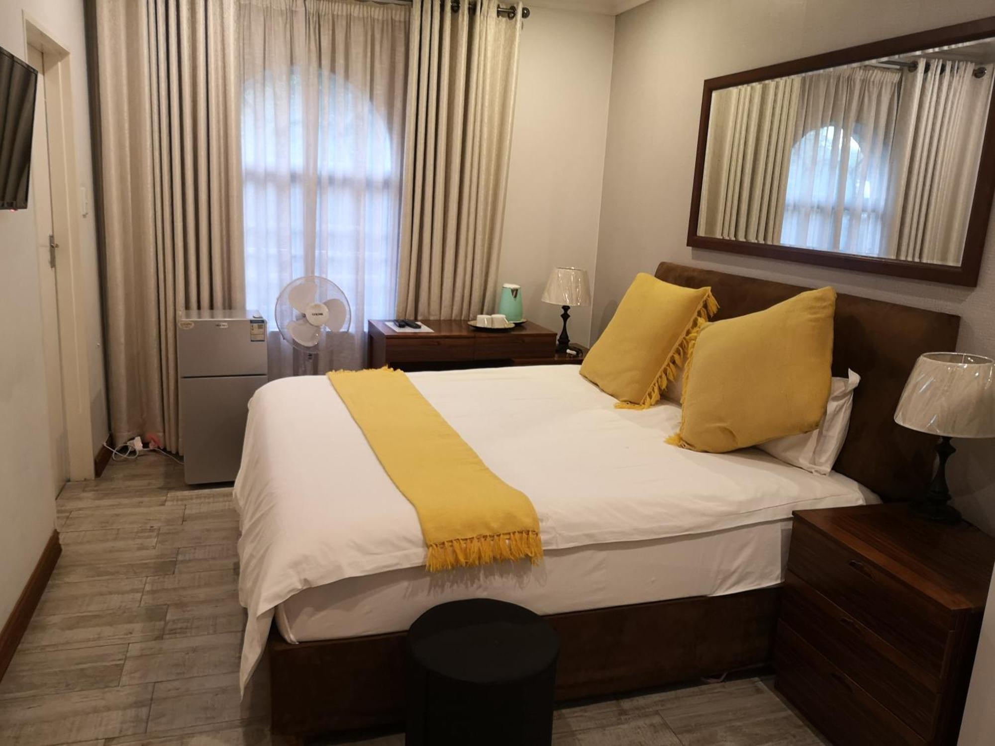 Lotus Guest House Йоханнесбург Экстерьер фото